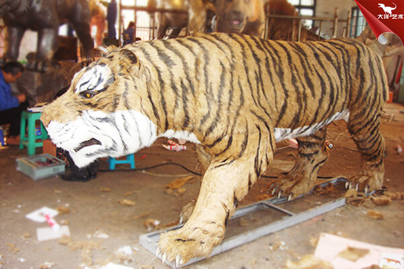 仿真老虎，景區(qū)動(dòng)物園仿真老虎模型