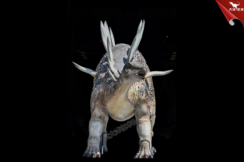 大型劍龍游樂園里的仿真恐龍模型
